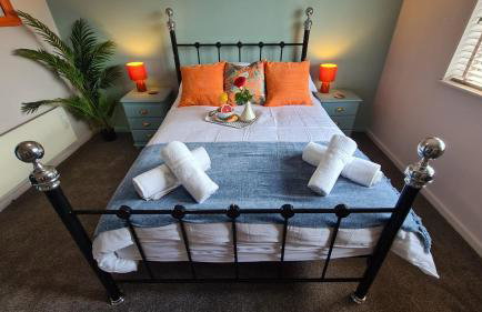 The Kingfisher, by Spires Accommodation a great location for visiting the NEC and Drayton Manor - Foto 1