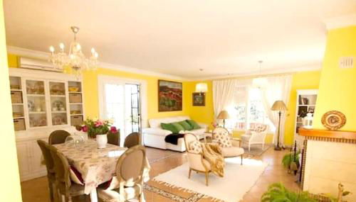 Elegant Villa in Algar with Private Pool - Foto 5