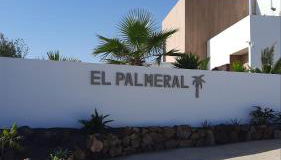 El Palmeral - House with pool in Corralejo - Foto 2