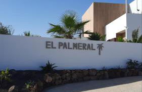 El Palmeral - House with pool in Corralejo - Foto 2