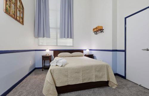 New Downtown Indy 3BR Retreat Sleeps 10 - Arcade - Foto 36