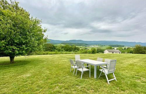 Mountain View Getaway - Stunning Views and Privacy - Foto 14