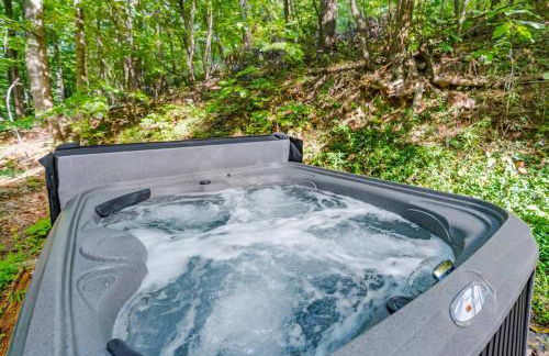 Modern Chalet w Hot Tub, Large Deck, Grill & WiFi - Foto 6