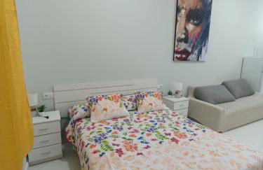 Orange Apartments - Photo 6