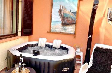 Holiday Home Three Sisters with Swimming Pool & Jacuzzi - Photo 16