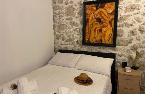 Art House Pagoi 3min from St George Beach - Photo 18