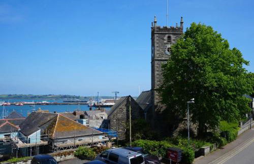 Fabulous High Street Townhouse With Stunning Views & Parking at 'Eagles Nest' - Foto 15