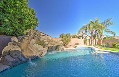 Inviting Surprise Home with Private Pool Near Golf! - Foto 23
