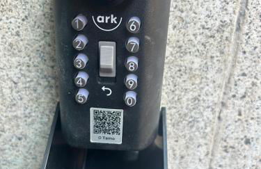 Large 3 bedrm apartment in heart of Theatre Land - Photo 22