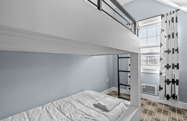 Bearfoot Lodge - Photo 15