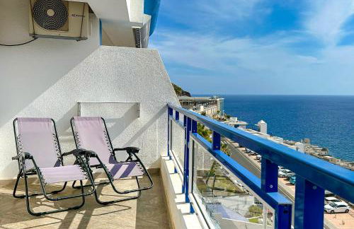 Stunning Views Guaranteed - Photo 17