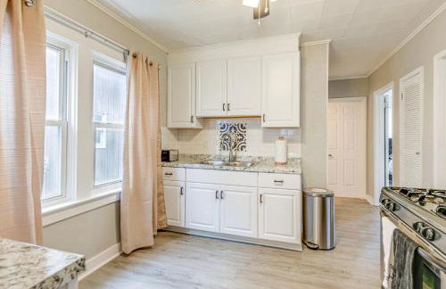 6 Mi to Dtwn Attractions Buffalo Apartment! - Photo 10