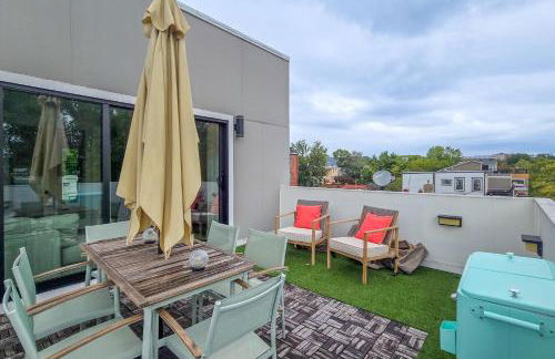 Central DC 5-BR Townhome - Walk to METRO-rail - Foto 5