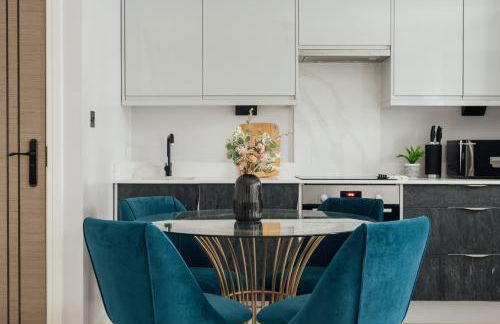 Modern 2Bed House - Walk to Station & High Street, Near Surrey Hills & Denbies Vineyard - Foto 6