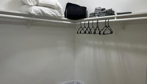 NoHo Cozy Cove - Photo 5