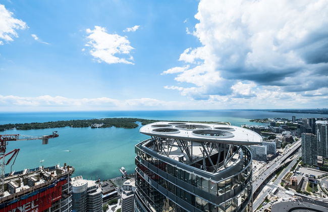 Condo in the sky with a breathtaking view - Foto 46