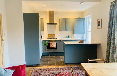 Penthouse Apartment with Impressive Views Sleeps 2 to 8 - Foto 35