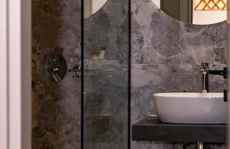 Elpis Studio Apartments - Photo 10