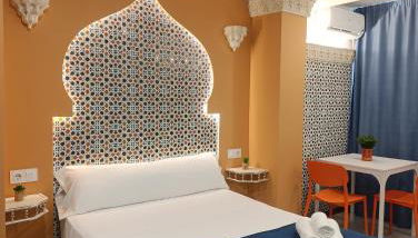 "Al-Andalus house" A 9 min en metro del centro de Sevilla - Photo 1