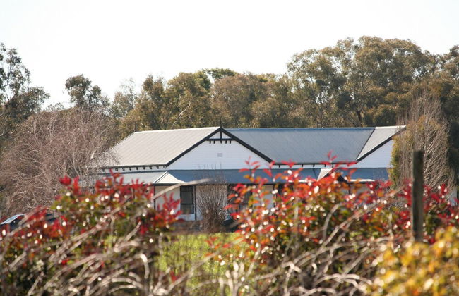 The Farmhouse at Blue Wren Wines - Photo 17