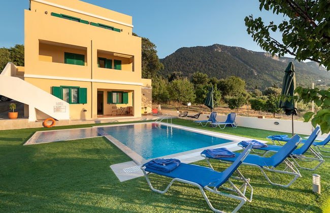 Anemos Villa in Salakos - Photo 19