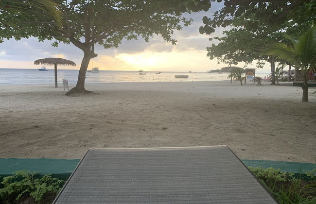 King Suite at Oceanview Resort in Jamaica - Enjoy 7 Miles Of White Sand Beach! 1 Bedroom Villa by RedAwning - Photo 19