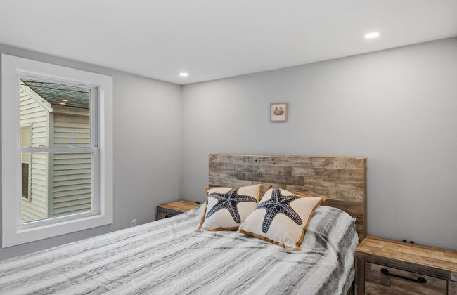 Modern Condo Perfect For Winter Rental - Photo 11