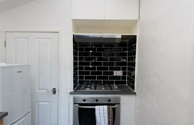 Dean House - Photo 26