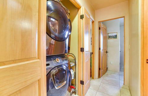 Walk to Santa Fe Plaza Condo with Kiva Fireplace! - Foto 16