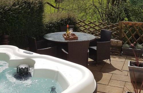 River Cottage Brecon: Hot Tub, Fire, Balcony, Wifi - Photo 22