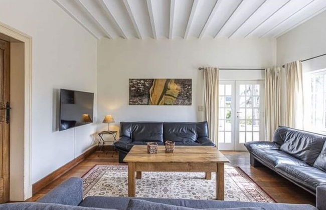 Luxurious Holiday Home in Érezée with Hot Tub - Photo 12