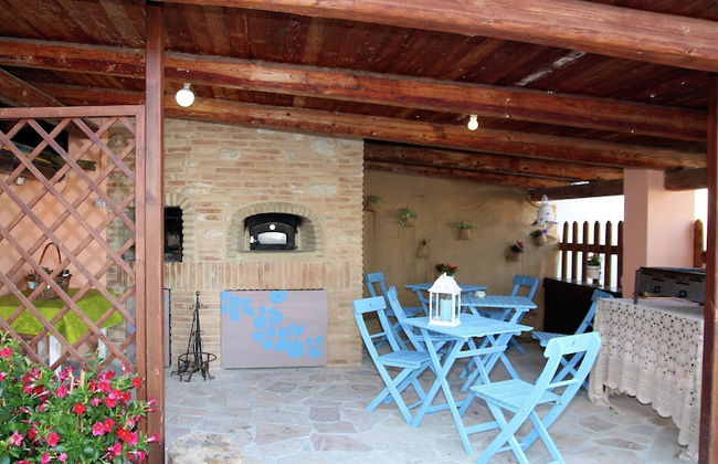 Villa with Salt Water & Heated Pool & Hot Tub near sea - Foto 19