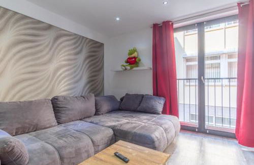 Arbeitsplatz, Tiefgaragenstellplatz, 4k TV Netflix - Foto 7