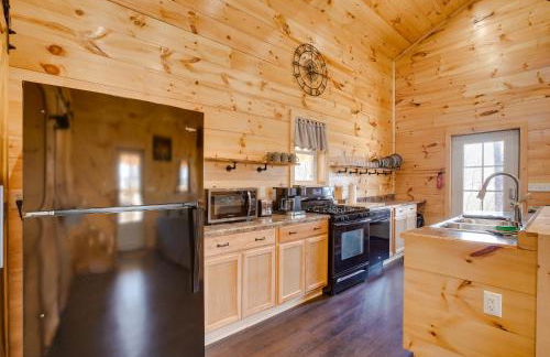 Friends and Family Rental Cabin with Hot Tub! - Foto 8