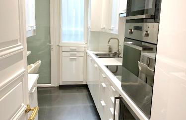 Outstanding 2 bedrooms with a terrific Eiffel Tower view - Foto 17