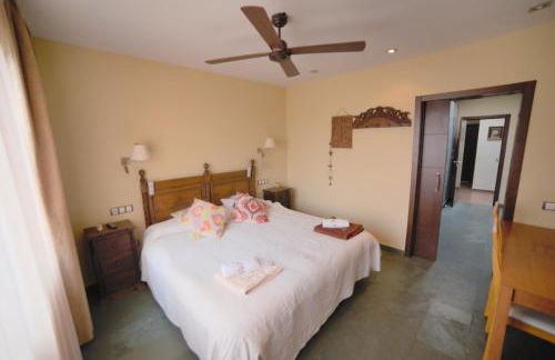 CASA LAS 7 CEPAS moderna y acogedora en plena naturaleza - Foto 23