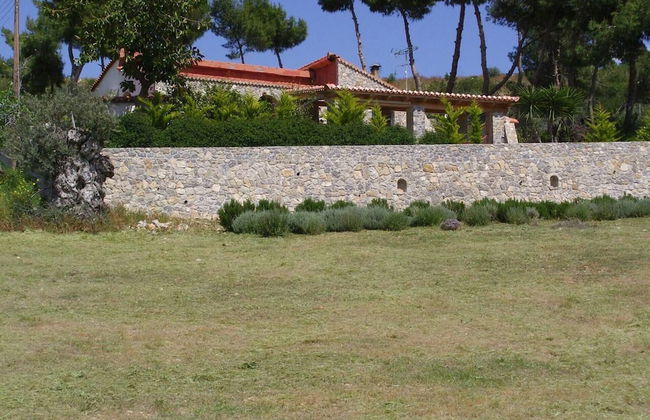 Feels Like Your Home at Ermioni - Photo 31