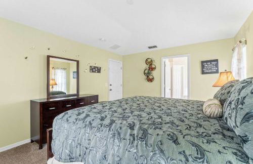 Tropical Oasis on Hypolita - Photo 36