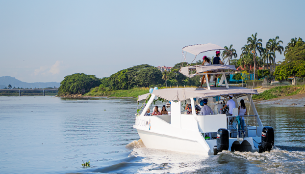 Guayas River Catamaran Ride - Enjoy the moment - Photo 4