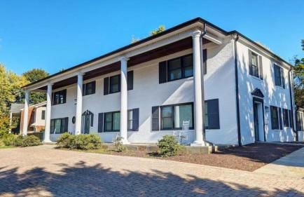 5300sqft Home 10 Mins to Washington DC Sleeps 20 - Foto 1