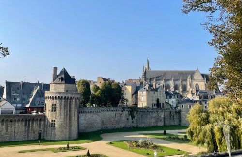 LAROCHE Grand duplex dans le centre historique avec garage - Foto 29