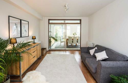 Contemporary 5 Bedroom with Garden North Finchley - Foto 10