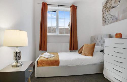 Sleek Gem Home in Houghton le Spring, Sleeps 5 - Photo 3