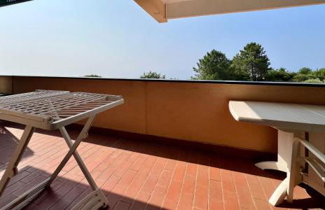 Bilocale con piscina condominiale - Foto 6