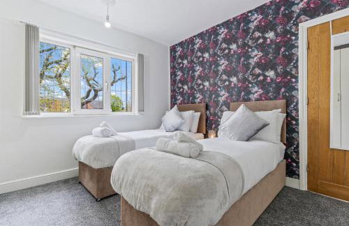 4 to 6 Beds Van Parking South Birmingham NR Edgbaston Solihull Relocations Insurance and Work Bookings Welcome - By Samina - ARZ Stays - Foto 8