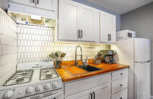 Cozy, Fully-Equipped Studio With Gated Parking! - Foto 15