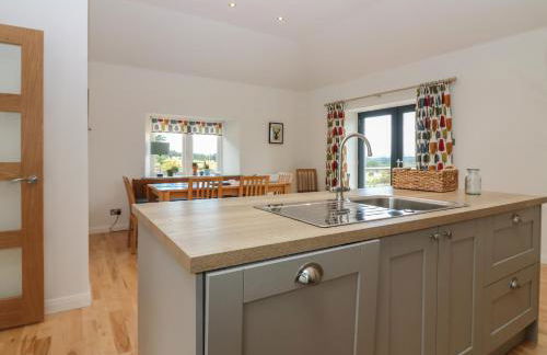 Whitehouse Woodwrae - Photo 14