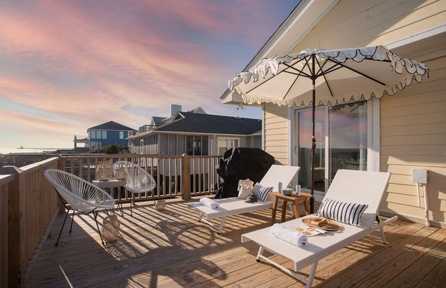 Lighthouse by Avantstay Beachfront View Home w Pool Table Ping Pong - Foto 40