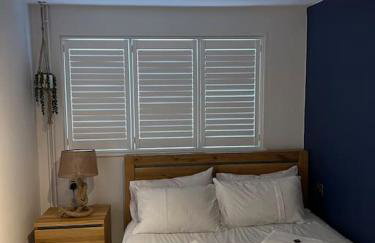 Unique one bedroom guest house with free parking - Photo 3