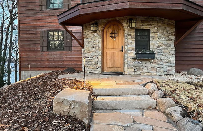 Round House on Round Lake - Photo 43